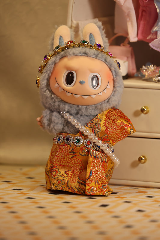 The Golden Yellow Lotus Chut Thai Set for Labubu