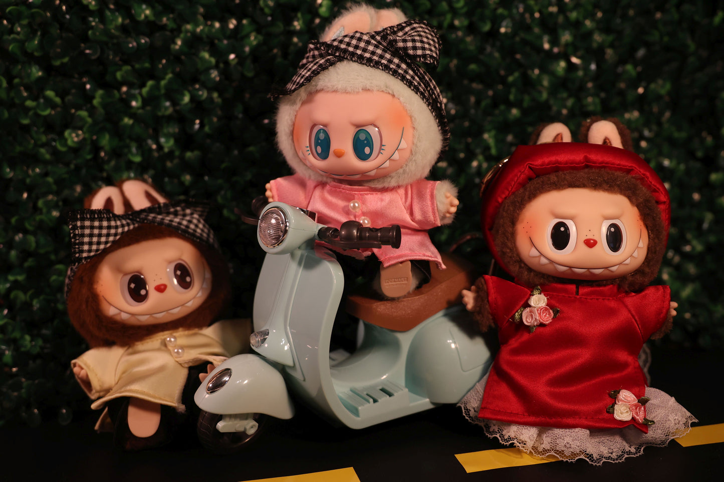 Mini Vespa Toy – A Whimsical Ride for Your Labubu